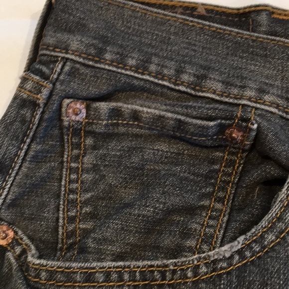 Levi’s 501 straight leg button fly fit jeans - Picture 5 of 12